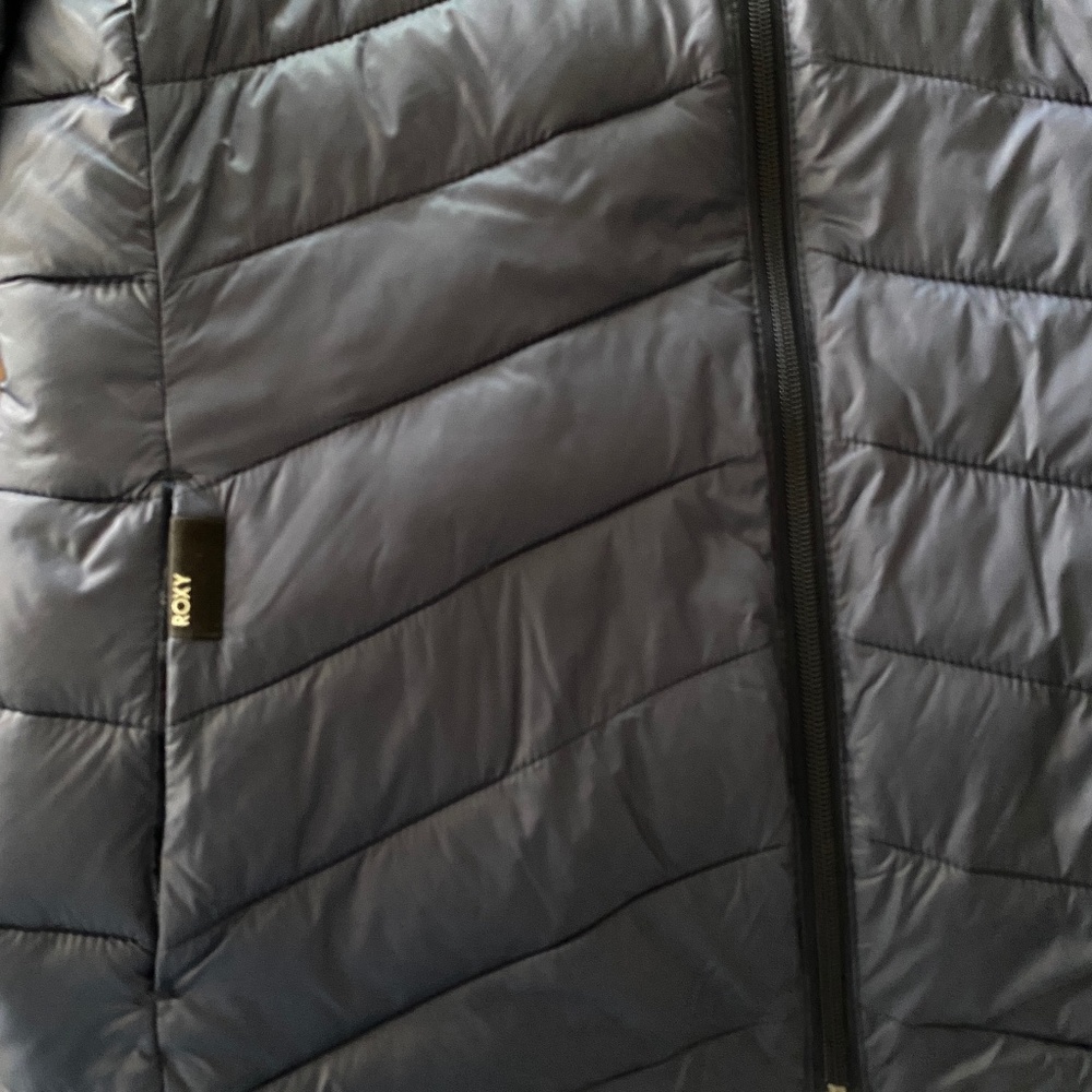 Roxy Coast Road Packable Puffer Jacket - image 4